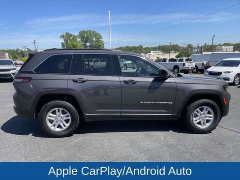 Certified 2025 Jeep Grand Cherokee Laredo w/ Trailer Tow Package AWD/4WD image 10