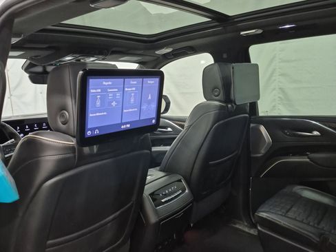 Used 2021 Cadillac Escalade Sport Platinum AWD/4WD image 5