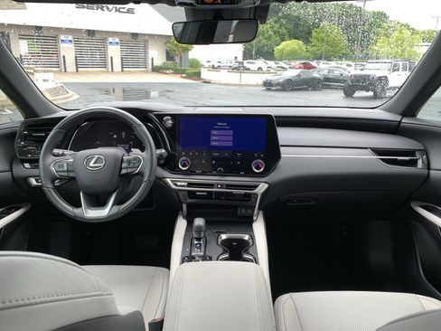 Used 2025 Lexus RX 350 F Sport w/ Convenience Package AWD/4WD image 30