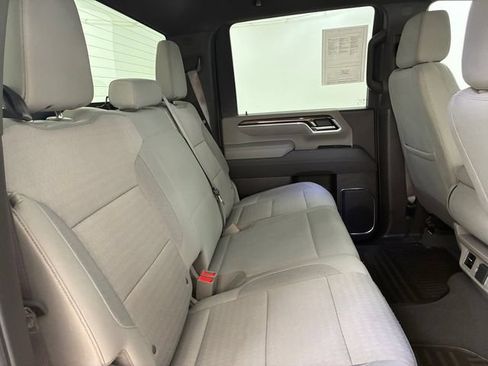 Used 2025 Chevrolet Silverado 2500 LT w/ Convenience Package AWD/4WD image 16