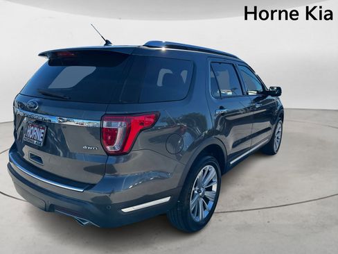 Used 2019 Ford Explorer Limited w/ Class III Trailer Tow Package image 4