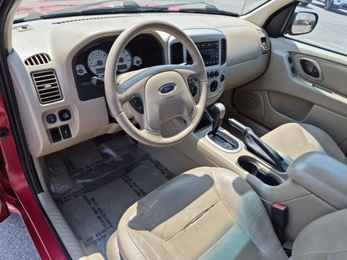 Used 2007 Ford Escape Limited AWD/4WD image 14