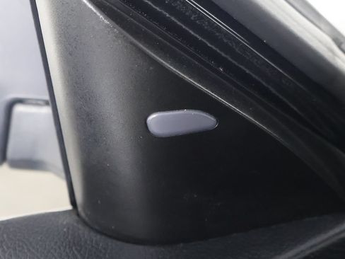 Used 2018 Nissan Rogue SV AWD/4WD image 33