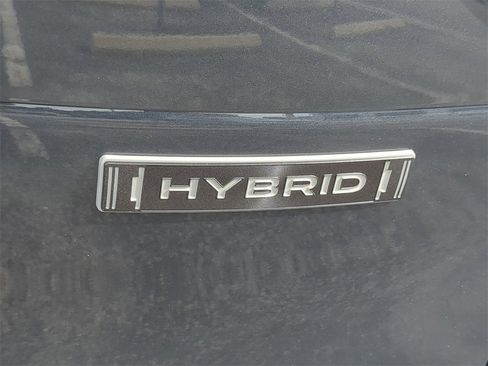 Certified 2025 Subaru Forester Premium w/ Protection Package (1PH) image 11