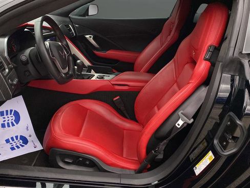 Used 2015 Chevrolet Corvette Z06 w/ 3LZ Preferred Equipment Group RWD image 9