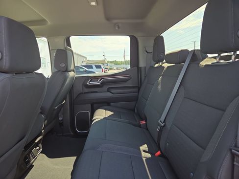 Used 2023 Chevrolet Silverado 1500 LT AWD/4WD image 28