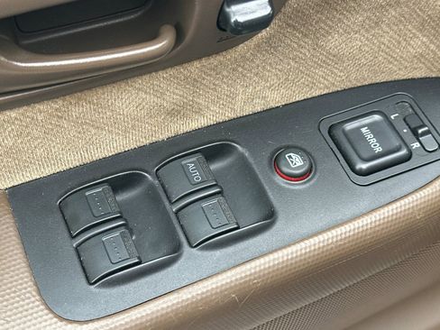 Used 2002 Honda CR-V EX image 13