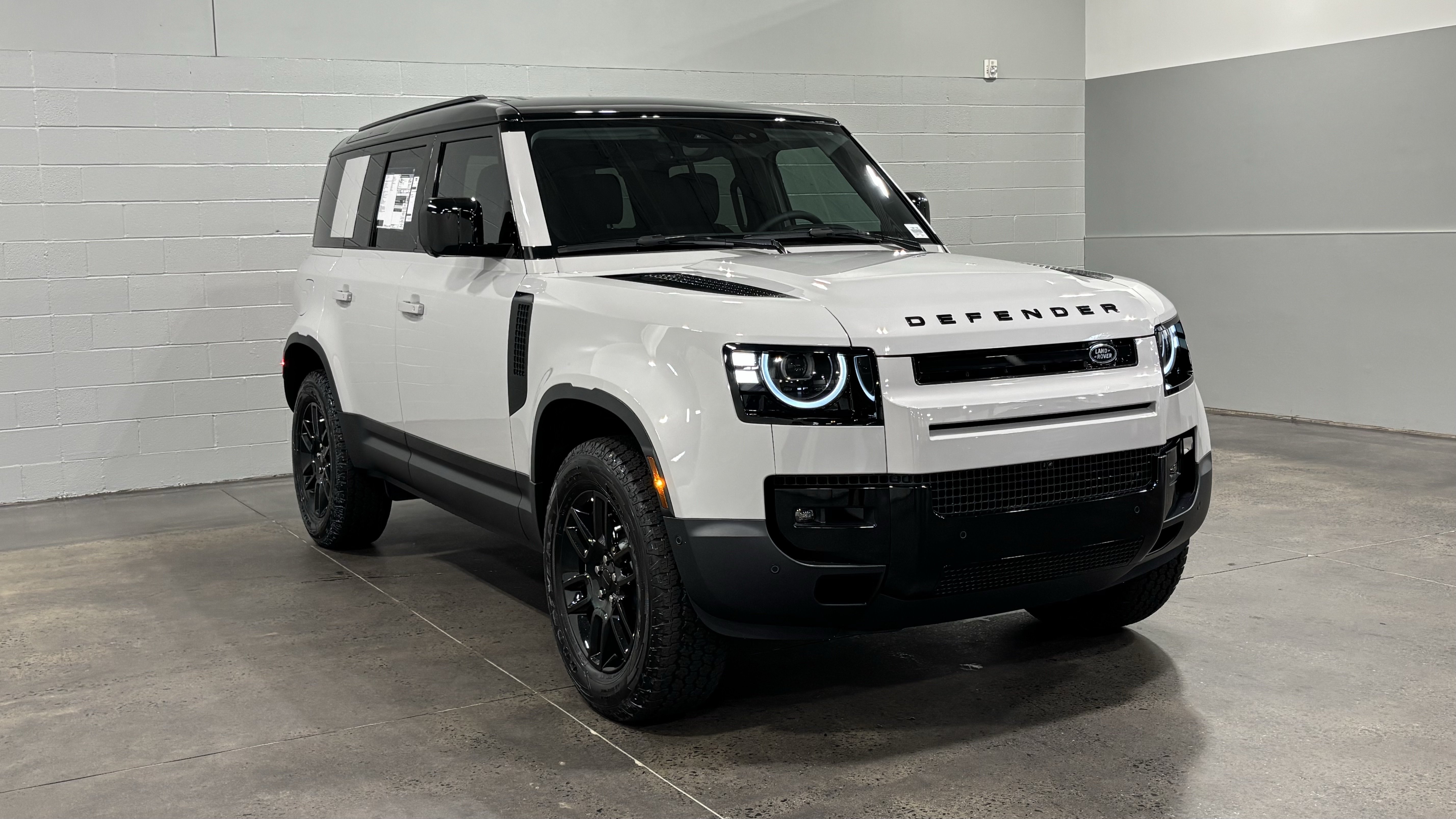 New 2026 Land Rover Defender 110 S AWD/4WD image 11