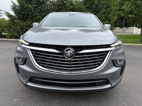 Used 2023 Buick Enclave Essence AWD/4WD image 12