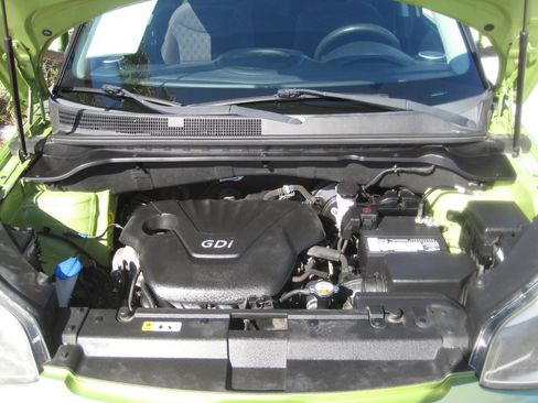 Used 2016 Kia Soul FWD image 14