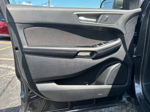 Used 2015 Ford Edge SEL AWD/4WD image 18