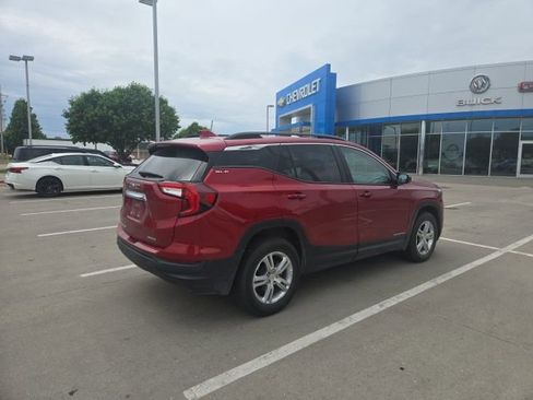 Used 2022 GMC Terrain SLE w/ Driver Convenience Package AWD/4WD image 14