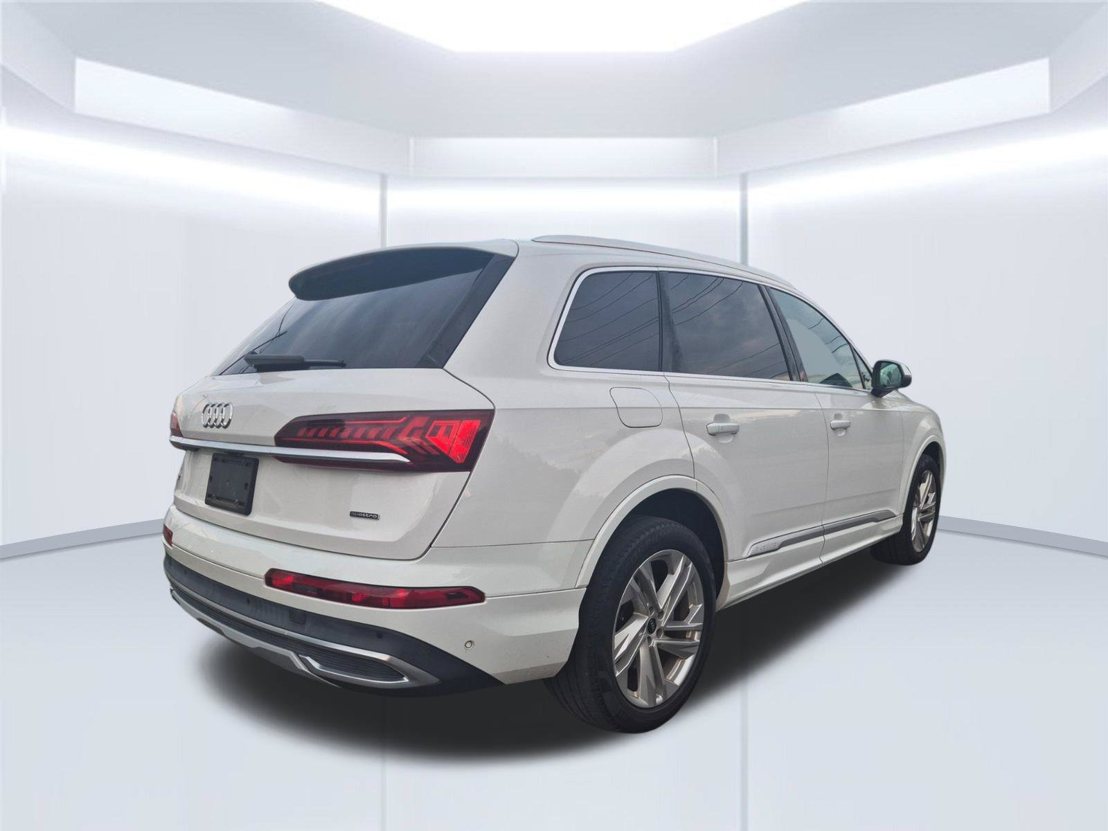 Used 2022 Audi Q7 3.0T Premium Plus w/ Premium Plus Package AWD/4WD image 4