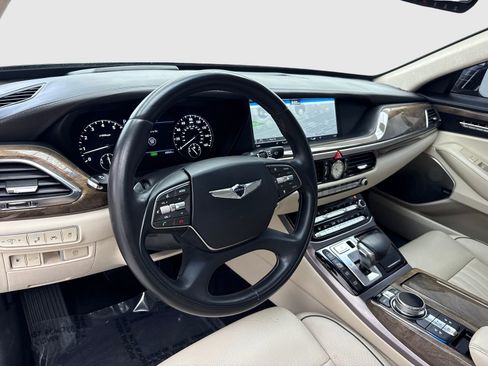 Used 2019 Genesis G90 3.3T Premium RWD image 18