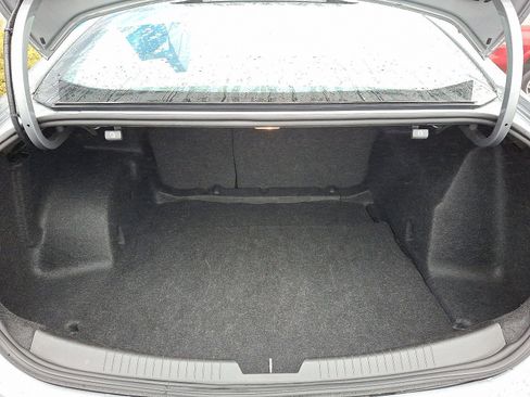 Used 2024 Chevrolet Malibu LT image 28