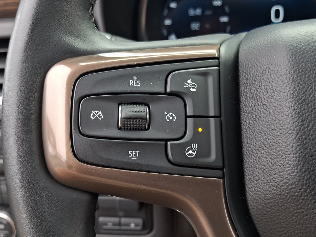 Used 2024 Chevrolet Suburban High Country AWD/4WD image 23