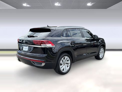 Used 2021 Volkswagen Atlas Cross Sport SE w/ Panoramic Sunroof Package FWD image 9
