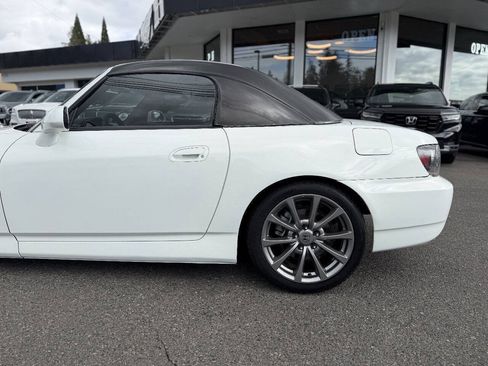 Used 2006 Honda S2000 image 9
