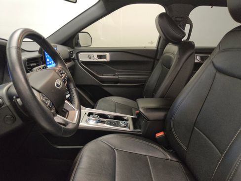Used 2020 Ford Explorer Limited AWD/4WD image 17