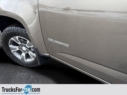 Used 2015 Chevrolet Colorado Z71 image 36