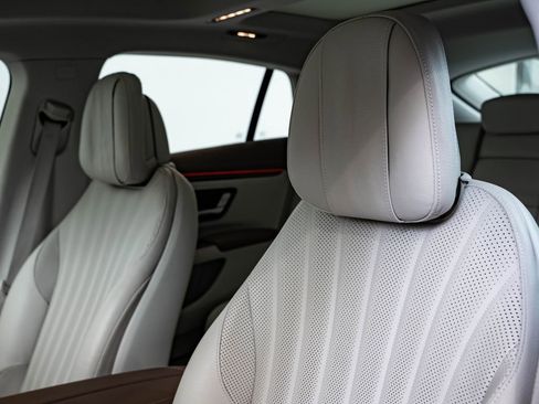 Certified 2023 Mercedes-Benz EQS 580 4MATIC Sedan image 27