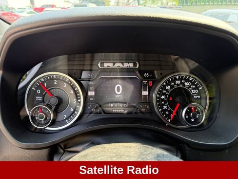 Used 2022 RAM 1500 Big Horn AWD/4WD image 15