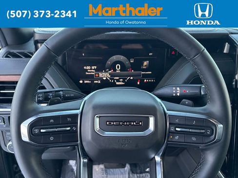 Used 2025 GMC Yukon XL Denali image 25