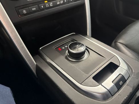 Used 2018 Land Rover Discovery Sport HSE AWD/4WD image 27