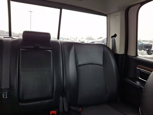 Used 2016 RAM 1500 Laramie w/ Convenience Group image 21