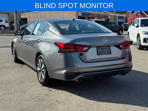 Used 2022 Nissan Altima 2.5 SV w/ SV Premium Package FWD image 7