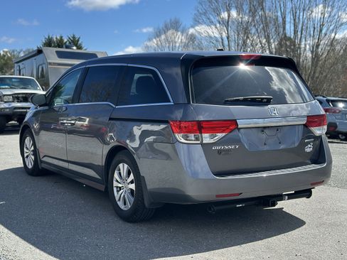 Used 2016 Honda Odyssey SE image 5