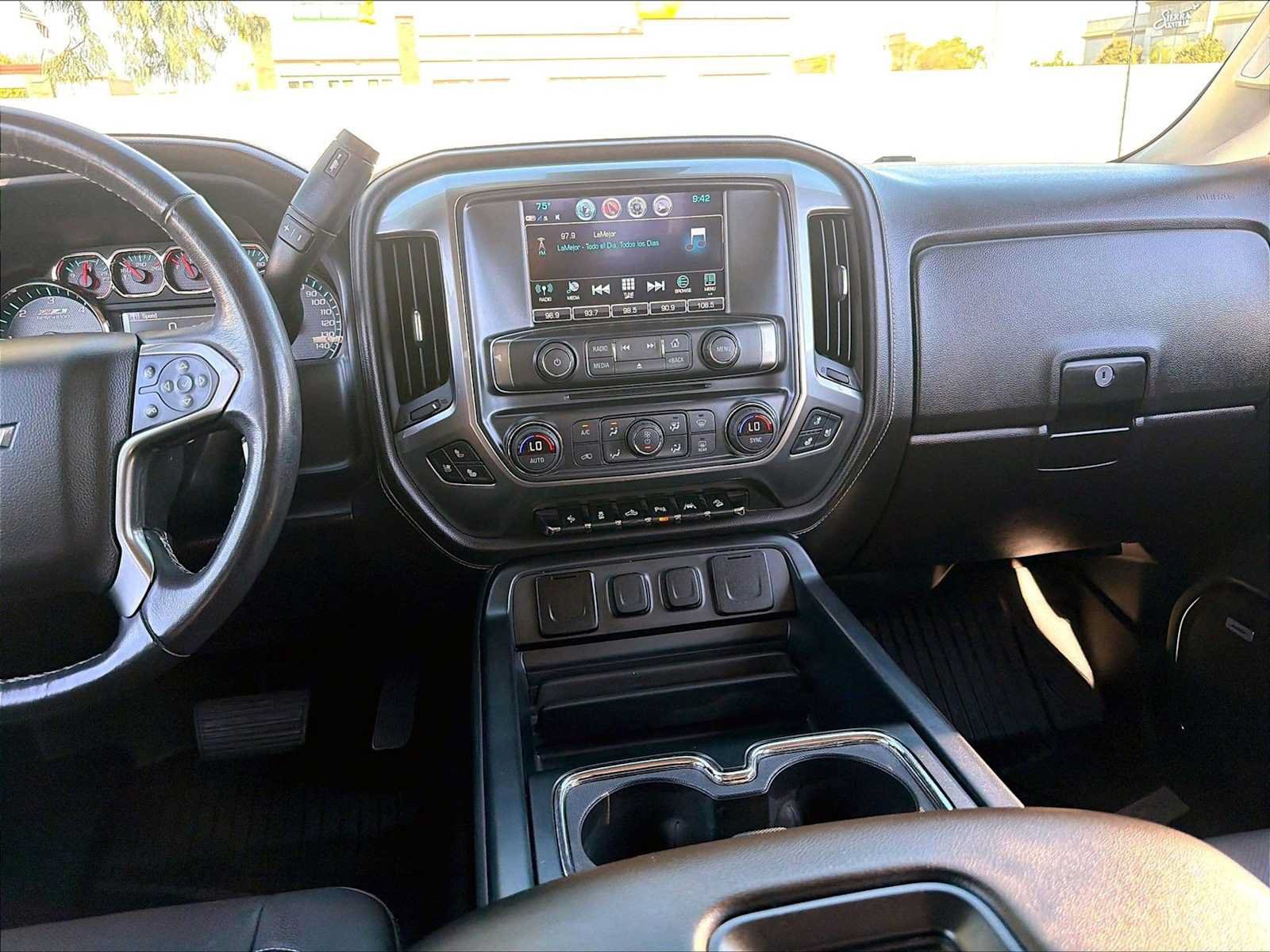 Used 2018 Chevrolet Silverado 1500 LTZ Z71 w/ LTZ Plus Package AWD/4WD image 11