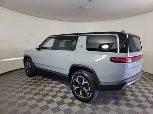 Used 2024 Rivian R1S Adventure AWD/4WD image 3