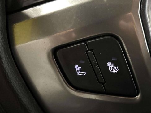 Used 2018 Chevrolet Silverado 1500 LTZ Z71 image 33