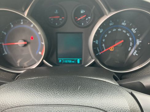 Used 2014 Chevrolet Cruze LT image 14