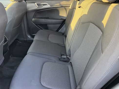 Used 2024 Kia Sportage LX image 12