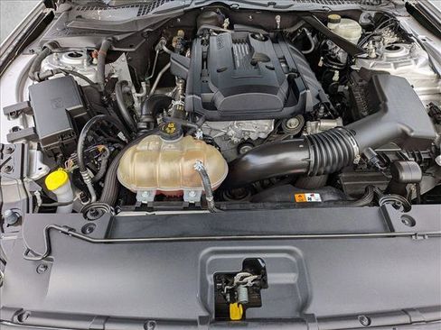 Used 2016 Ford Mustang Premium image 22