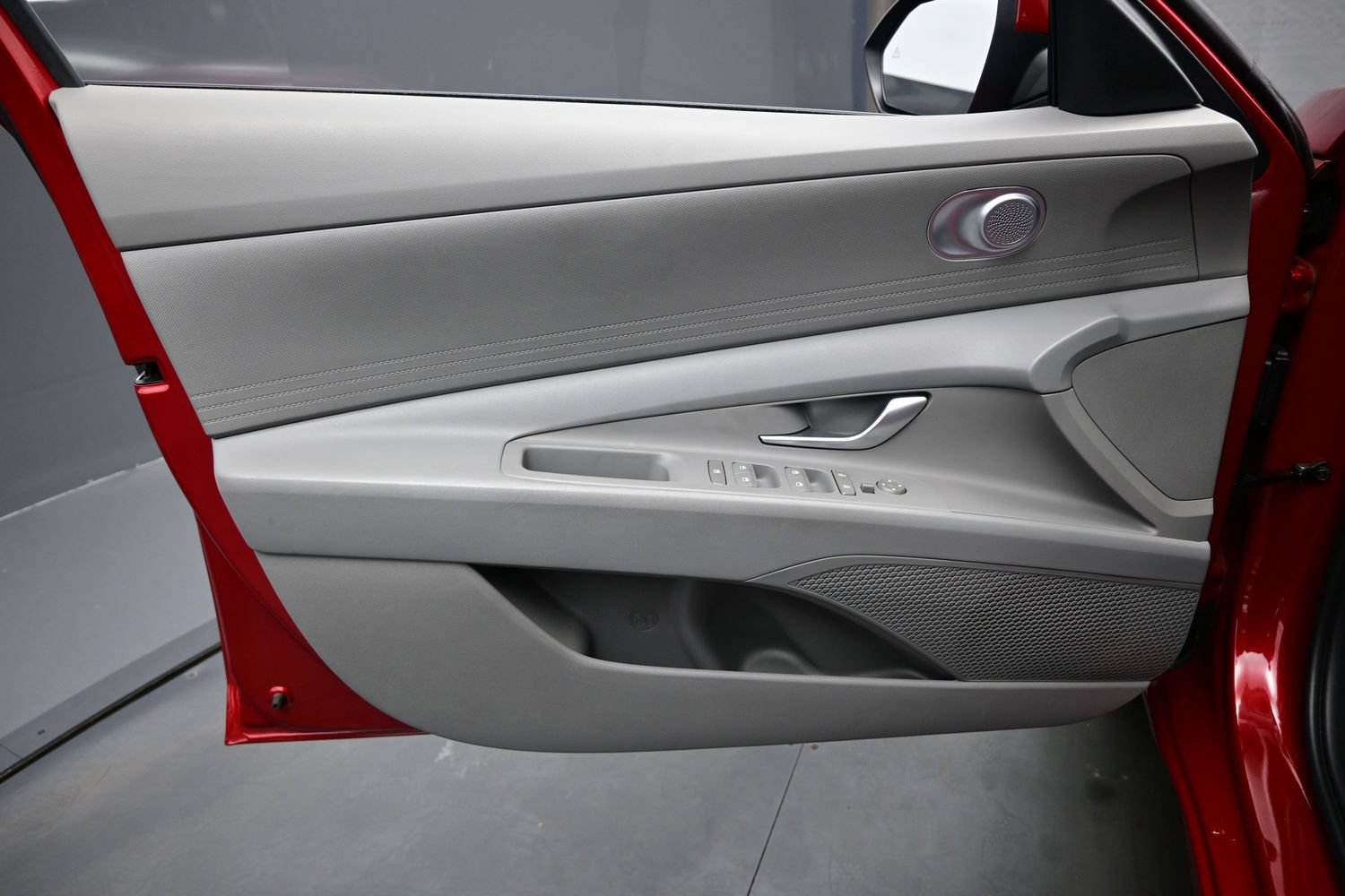 Certified 2026 Hyundai Elantra Hybrid FWD image 9