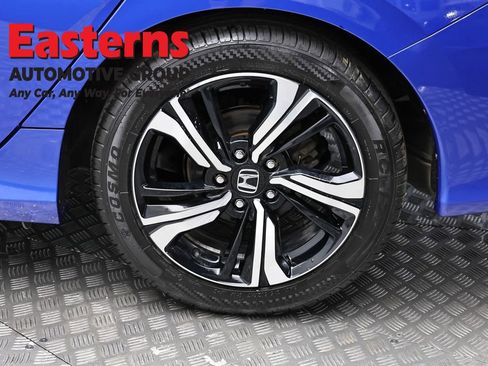 Used 2017 Honda Civic Touring image 8