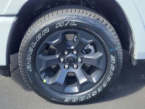 New 2026 RAM 1500 4x4 Quad Cab image 10