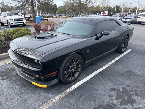 Used 2020 Dodge Challenger R/T Scat Pack w/ Shaker Package image 1