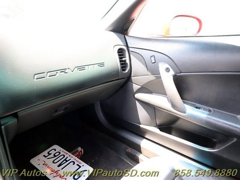 Used 2013 Chevrolet Corvette Convertible w/ Battery Protection Package image 23