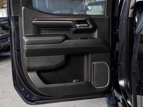 Used 2022 GMC Sierra 1500 Elevation image 14