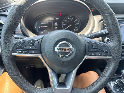 Used 2021 Nissan Kicks SR w/ SR Premium Package FWD image 14