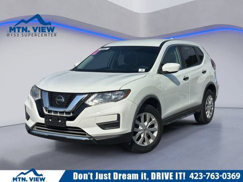Used 2018 Nissan Rogue S AWD/4WD image 1