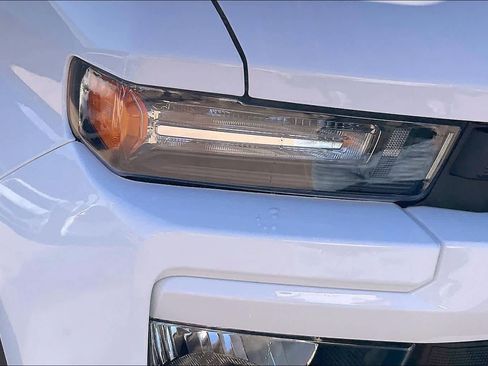 Used 2024 Chevrolet Silverado 2500 Custom w/ Custom Convenience Package image 27