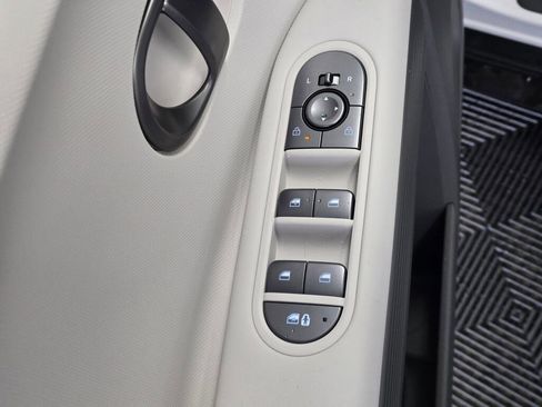 New 2026 Hyundai Ioniq 5 SE image 23