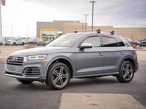 Used 2018 Audi SQ5 Premium Plus w/ Navigation Package image 10