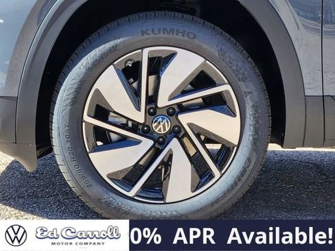 New 2026 Volkswagen Atlas SE image 9