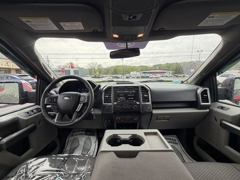 Used 2015 Ford F150 XLT w/ Equipment Group 302A Luxury AWD/4WD image 16